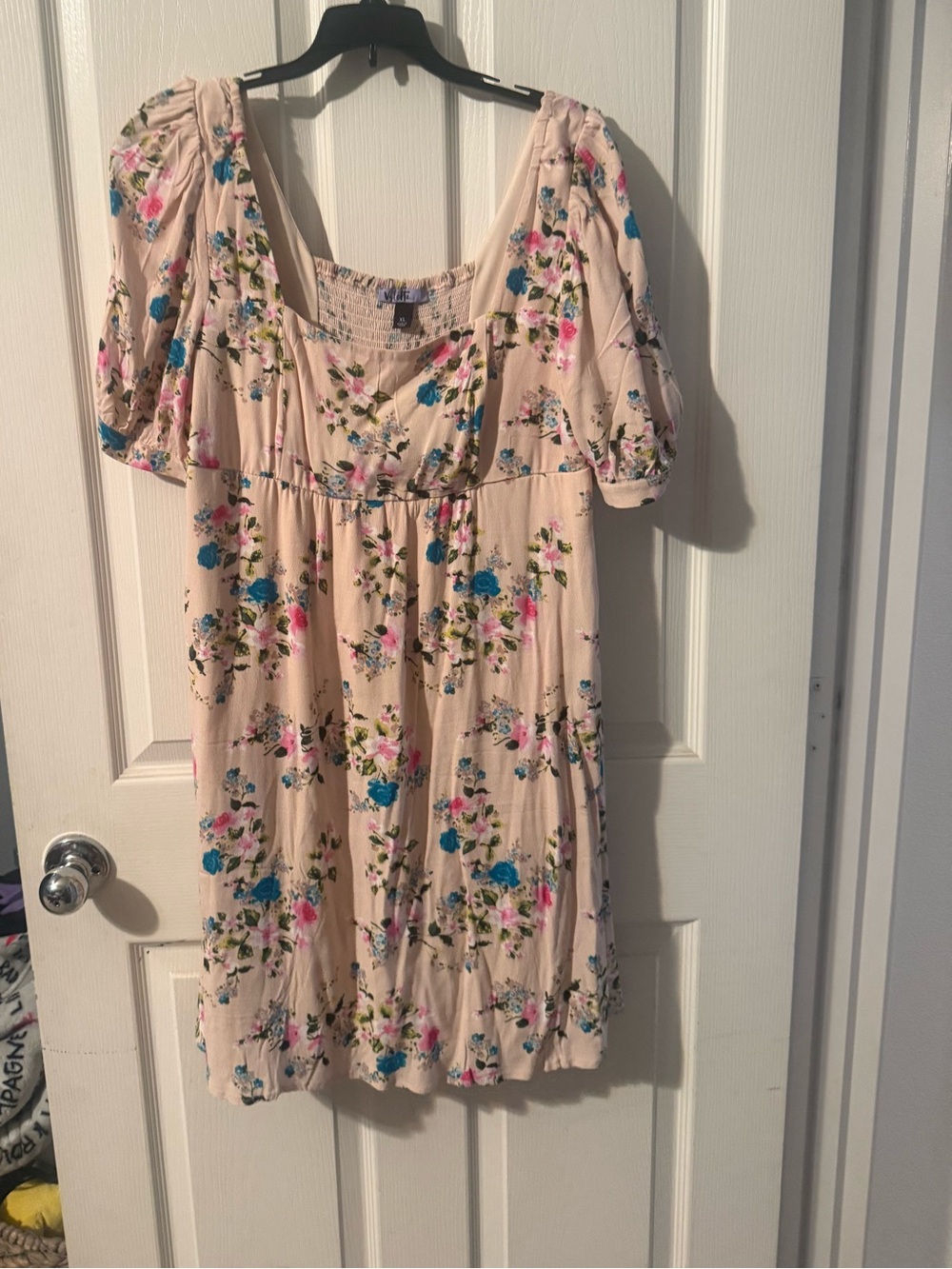 Cream Floral Scoop-Neck Midi Dress with Puff Sleeves